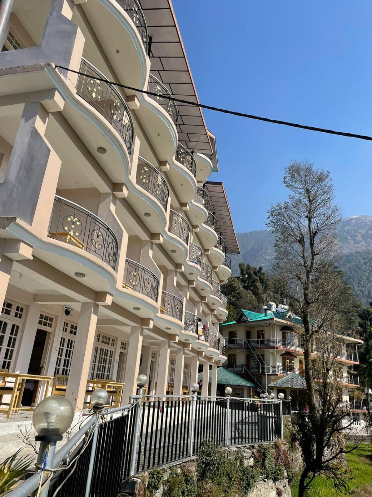 Sky Pie Hotel Dharamshala Exterior foto