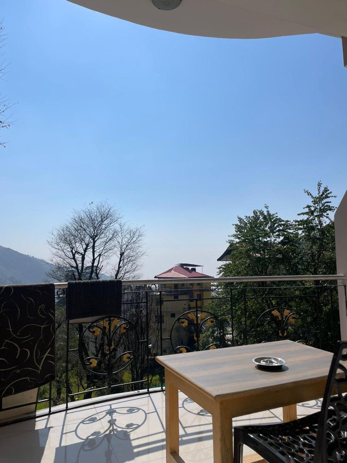 Sky Pie Hotel Dharamshala Exterior foto