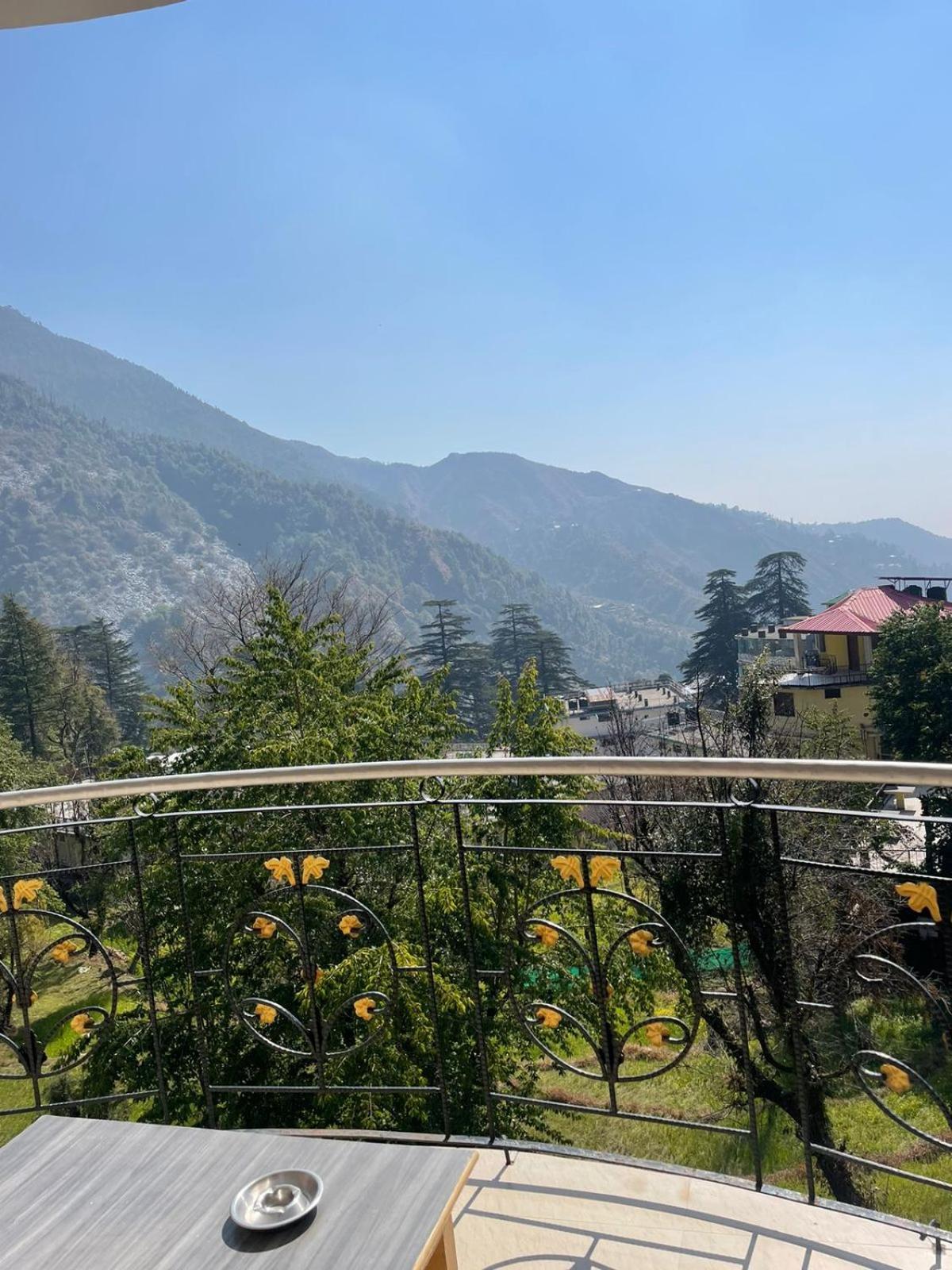 Sky Pie Hotel Dharamshala Exterior foto
