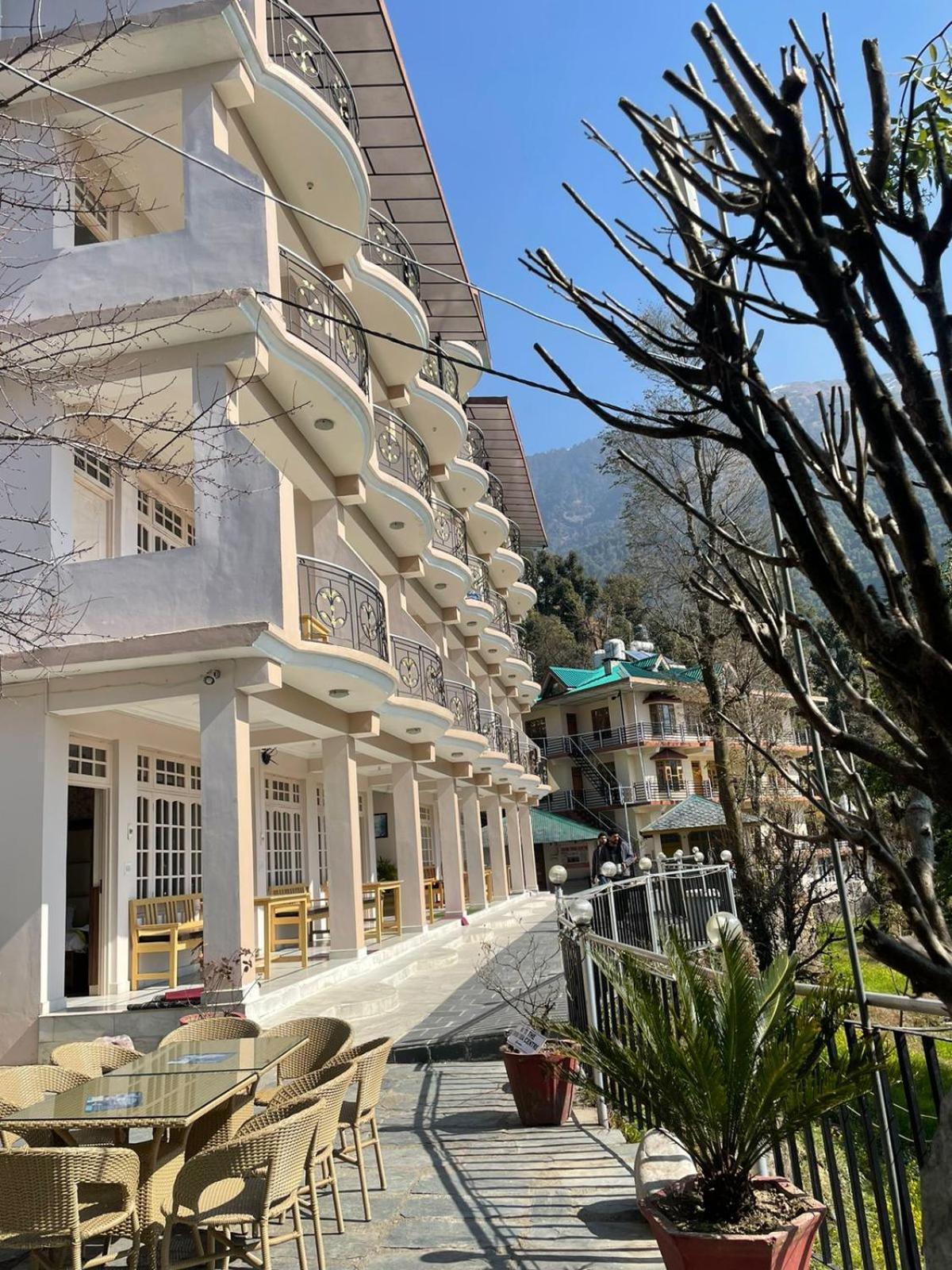 Sky Pie Hotel Dharamshala Exterior foto